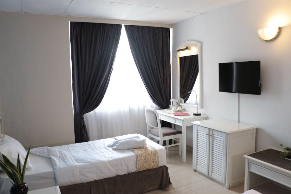 Legallery Suites Hotel Bandar Seri Begawan Buitenkant foto