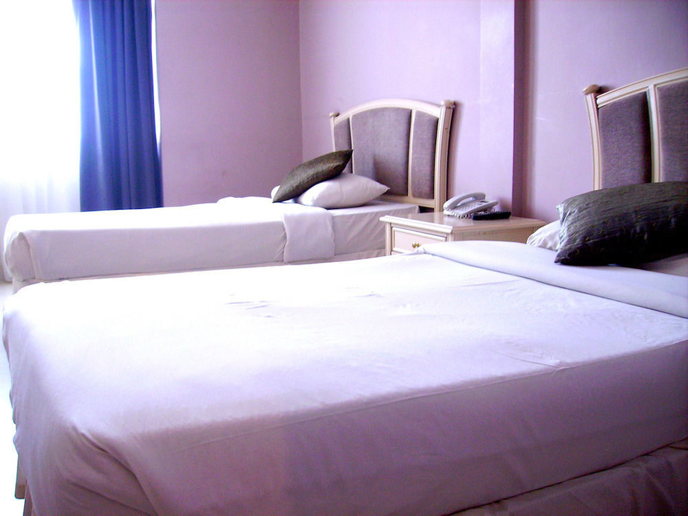 Legallery Suites Hotel Bandar Seri Begawan Buitenkant foto