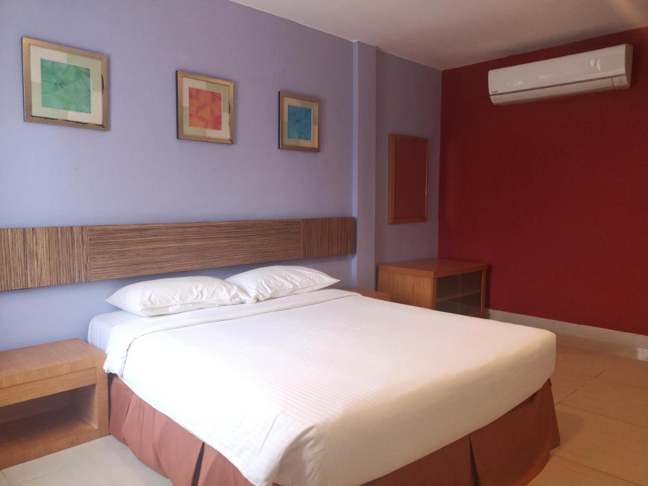 Legallery Suites Hotel Bandar Seri Begawan Buitenkant foto