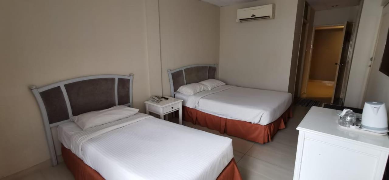 Legallery Suites Hotel Bandar Seri Begawan Buitenkant foto