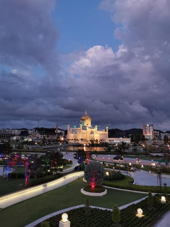 Legallery Suites Hotel Bandar Seri Begawan Buitenkant foto